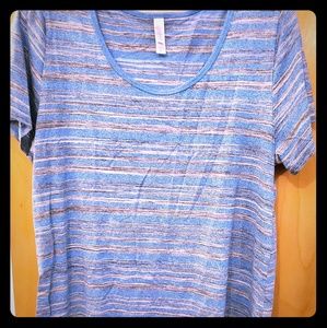 Lularoe classic tee